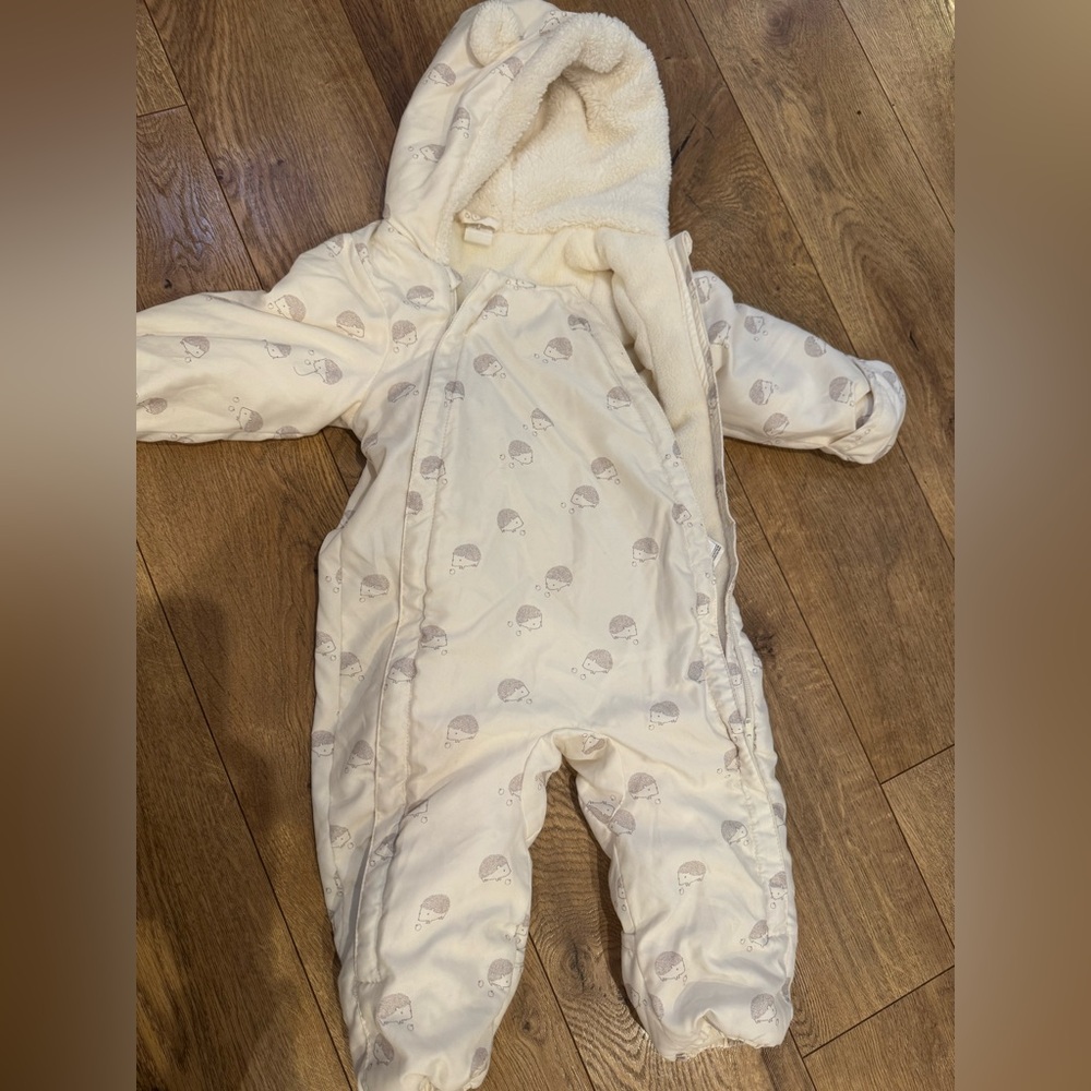 H&M Cream Baby Snowsuit with Hedgehog Pattern